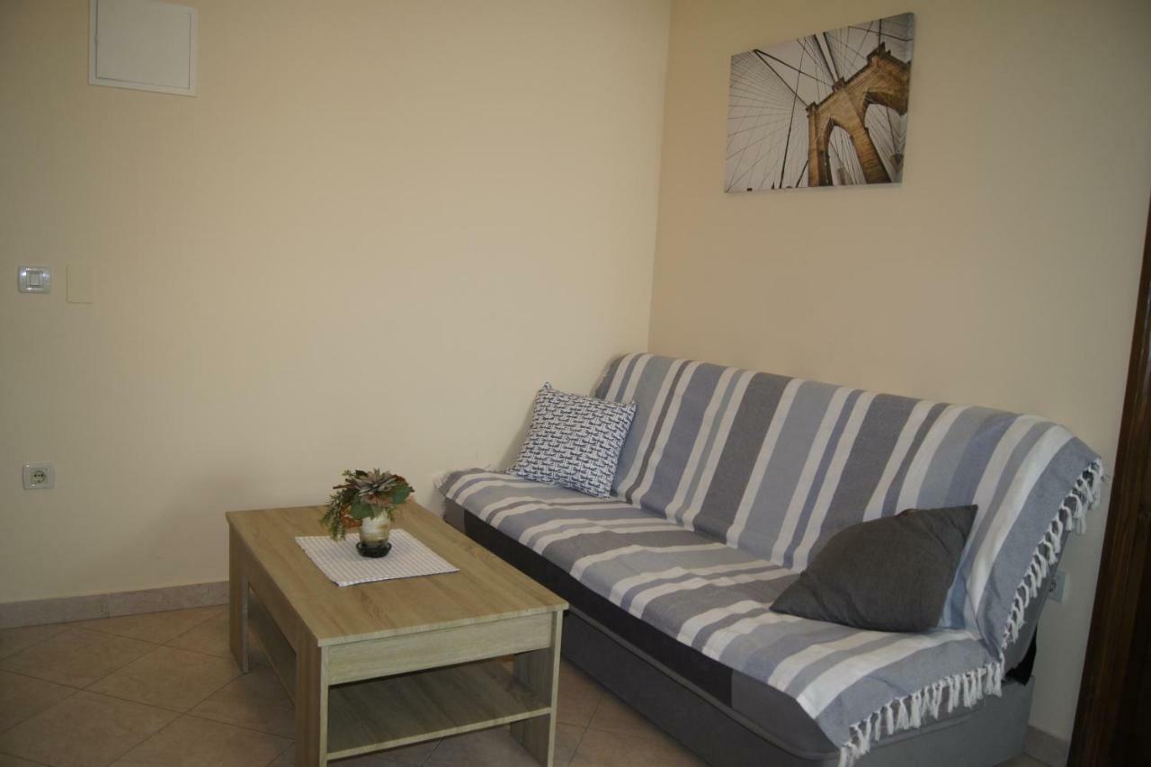 Popovic Apartment *