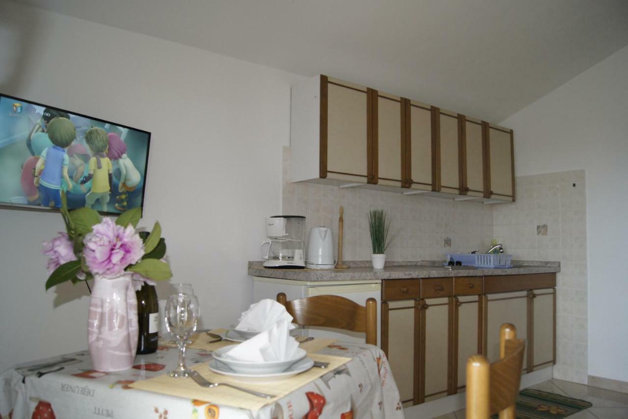 Popovic Apartment *
