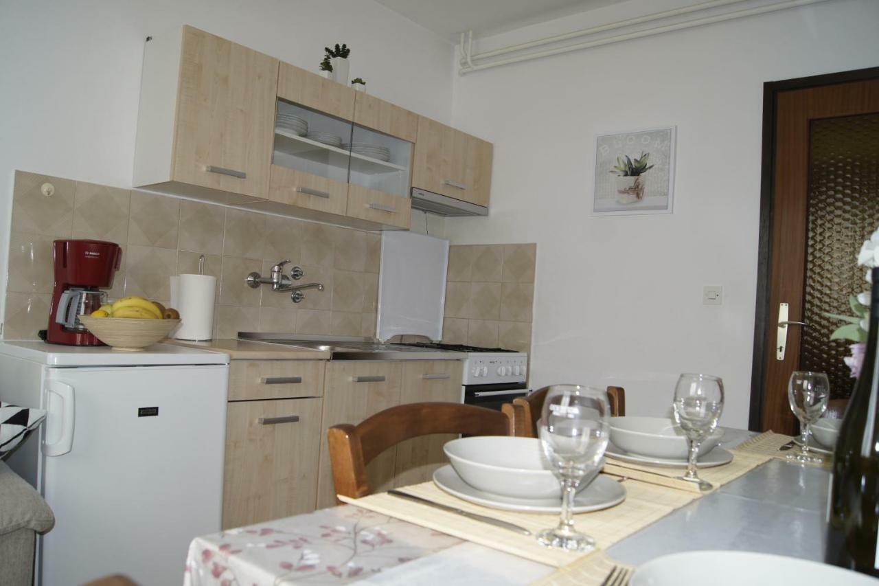 Apartment Popovic *
