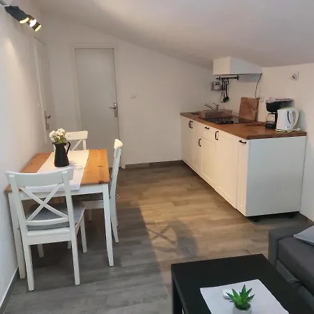 Apartmani Popovic Porec Exterior photo
