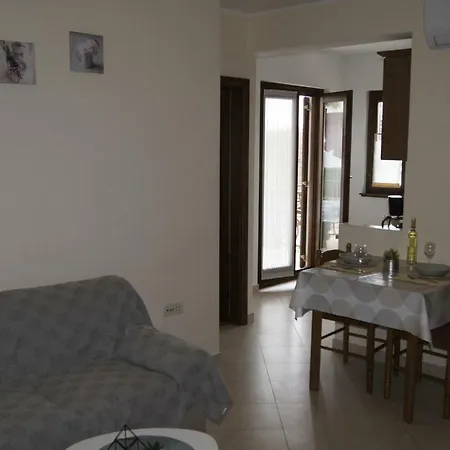 Apartmani Popovic Porec Exterior photo